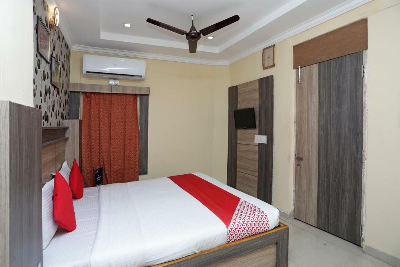 Oyo 4065 Hotel Richi Bhubaneswar Exterior photo